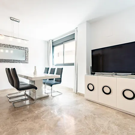Maria Zambrano Center & Parking Apartment Malaga